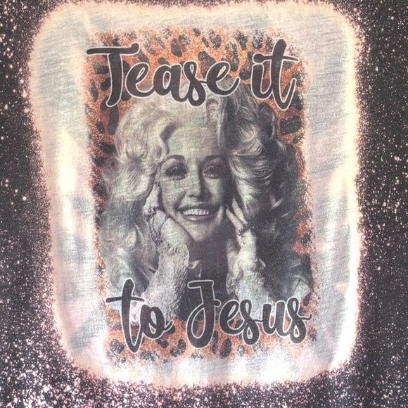 Fun Bleached Out Dolly Parton Tshirt! - Picture 2 of 6